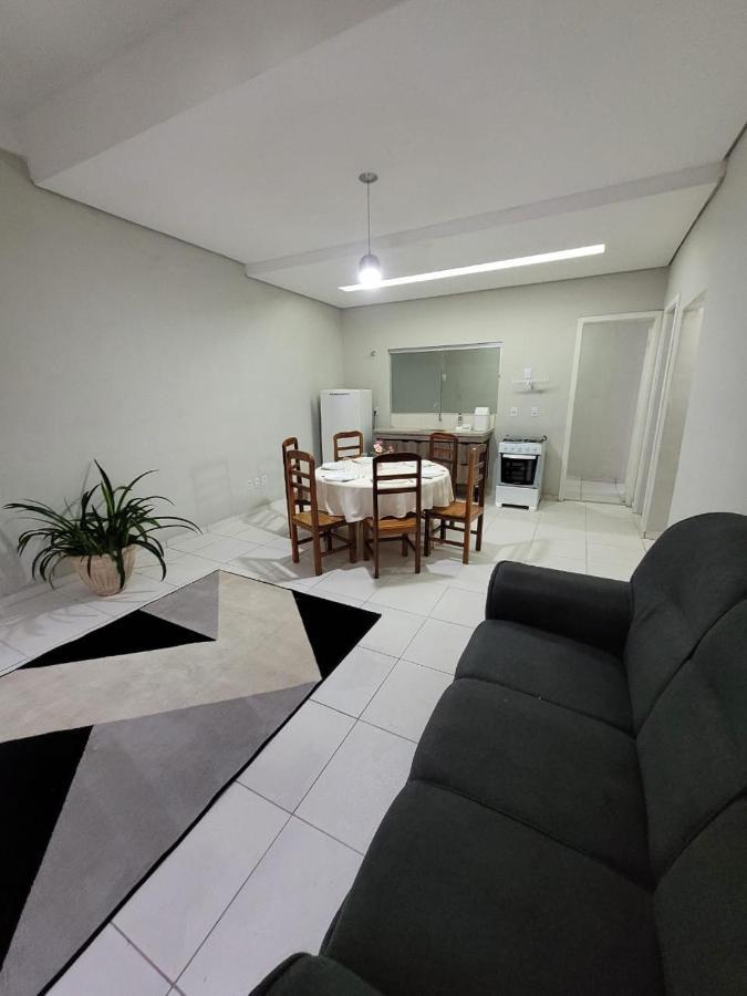 Sobrado 6 Amplo E Confortavel Em Condominio Корумба Экстерьер фото